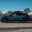 ポルシェ『カイエン』次期型のEVプロトタイプ