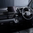 ホンダ N-WGN CUSTOM の BLACK STYLE