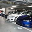 「テスラセンター千葉稲毛」の2階に新設されたテスラ認定中古車センター