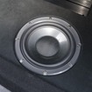 サブウーファーにはダイヤトーンのSW-G50を用いる。低音のスピード感や量感をしっかり引き出すための取り付けが施された。