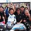 丸山浩氏（中央左）とホンダのジェネラルマネージャー坂本順一氏（中央右）