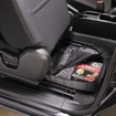 カーメイトの「ジムニー専用 助手席下収納バッグ」