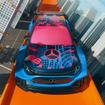 新型メルセデスベンツ『CLA』のアート作品。実物大「Hot Wheels」に