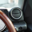 「エアコンルーバーリングキット」装着例（運転席側）