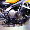 「レジェンドイエロー」のヤマハ XSR900GP 2026年モデル（ジャパンモビリティショー2025）
