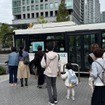 試験運行開始初日のJR浜松町駅北口バス乗り場の様子