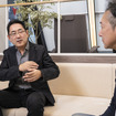 レスポンス編集長 三浦和也（左）とナノオプト・メディア 代表取締役社長 大嶋康彰氏（右）