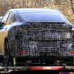 BMW iX4 市販型のプロトタイプ
