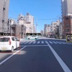 撮影しているカメラから任意の被写体（車両、人など）までの距離を数値で表示し、それらの距離をより視覚的に明確化