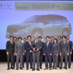 「2025-2026 日本カー・オブ・ザ・イヤー」を受賞したスバル フォレスター