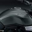 スズキ GSX-8Tのタンク。容量が2リットル増えていることもトピックだ。