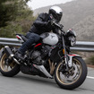 トライアンフ トライデント800
