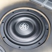 サブウーファーはフロントスピーカーとブランド統一してDLS（RCS10.D2）をチョイス、取り付け性も考慮したユニット選びとした。