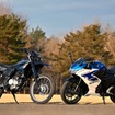 ヤマハ WR125R（左）とスズキ ジクサーSF250（右）