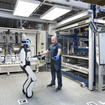 BMWがヒューマノイドロボットの実証実験をドイツ工場で開始