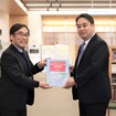 三菱オートリースが『モビリティーサービス会社図鑑』を全国の公立図書館へ寄贈