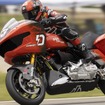 2025年 MotoAmerica King Of The Baggersでの走行シーン
