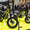 トライアンフ TXP-16（左）とTXP-12（右）（東京モーターサイクルショー2026）