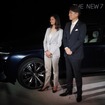 ドイツBMW本社のリトゥ・チォンディSVP（向かって左）とBMWジャパンの上野社長