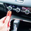 中古車を購入した場合も、発煙筒の有効期限は要チェック。前オーナーが一度の交換していない可能性がある