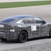 BMW iX4 市販型のプロトタイプ