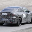 BMW iX4 市販型のプロトタイプ