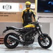 USインターカラーのヤマハ XSR155（大阪モーターサイクルショー2026）