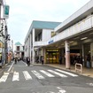 秋津駅前。画面奥が新秋津駅方面