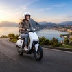 電動スクーター「Vmoto CU」