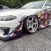 タマモクロス仕様の「スカイライン」に、アストンマーチャン仕様の「アストンマーティン」！？ 超高級車も登場する『ウマ娘』痛車まとめ【ARCChampionship 2026フォトレポ】