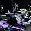 「乗ればいい」から「見ていい」へ…新型ネオレトロに異業種コラボ、二輪デザイントップが明かすスズキの“変化”と“進化”の理由
