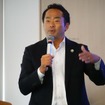 説明会の冒頭で説明会の概要について説明するPTCジャパンの神谷智信社長