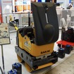 パワーユニット搭載他社製品：酒井重工業電動ハンドガイドローラー（CSPI 2026）