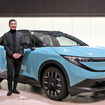 日産 リーフ 新型のデザイナー、田勢信崇さん（左）と開発責任者の磯部博樹さん（右）