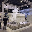 展示会での大型モックアップ展示風景
