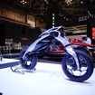 ヤマハ MOTOROiD：Λ（ジャパンモビリティショー2025）