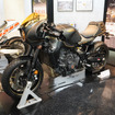 ライフスタイル提案エリアではアフターパーツを装着したカスタム車の展示も