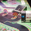 つくローセットには「GAZOO Racingコラボ限定BOX」が付属。展開するとコースに