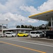 ガソリンスタンドの列（7月30日、熊本県宇城市）