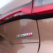 バックドアにマイルドハイブリッドを示す「e-SKYACTIV-D」のオーナメントが