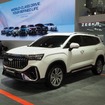「OKAVANGO（オカバンゴ）」は、GEELYが公開した3列シートを備えた7人乗りのミドルサイズSUV。GEELYがファミリーカー市場を狙う戦略車となる見込み
