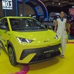 人気キャラクター「ミニオンズ」とコラボした「ATTO1」を特別展示。手頃な価格を武器として若い世代をターゲットとしているだけに、ポップで若々しさをさらに強調する展示となった
