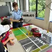 茨城県つくば市で開催されている小学生向けラジコン交通安全教室