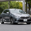 【BMW 120オリジナル 新型試乗】ただの廉価版ではない、「原点」を冠した車名の理由とは