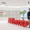 Astemo 人事統括本部の菊地敏明氏。新本社のエントランスにて
