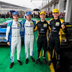 左から44号車のモリス・シューリング選手、ティム・ハイネマン選手17号車のニコ・メンツェル選手、フリント・シューリング選手