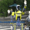 ヒューマノイドが公道に出て「新たな交通指導員」に DEEP Roboticsが杭州で実証実験