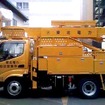 耐震装置付き高所作業車