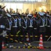 渋谷駅前スクランブル交差点のカウントダウンには、これだけ多くの警察官を投入が必要だった（撮影＝中島みなみ）