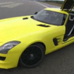 SLS AMG E-CELLをデビッド・クルサードが試乗（画像は動画キャプチャー）